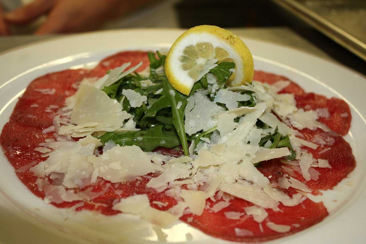 Carpaccio with Arugola and Cheese